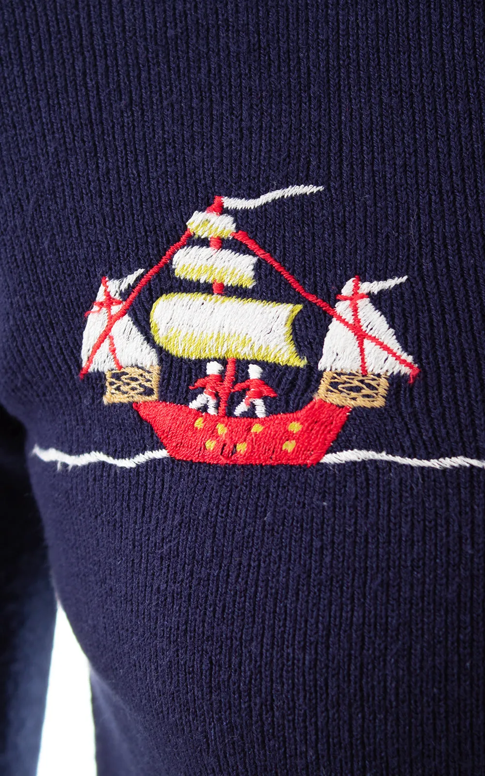 1970s "Swim After It" Fish Novelty Embroidered Sweater | medium/large