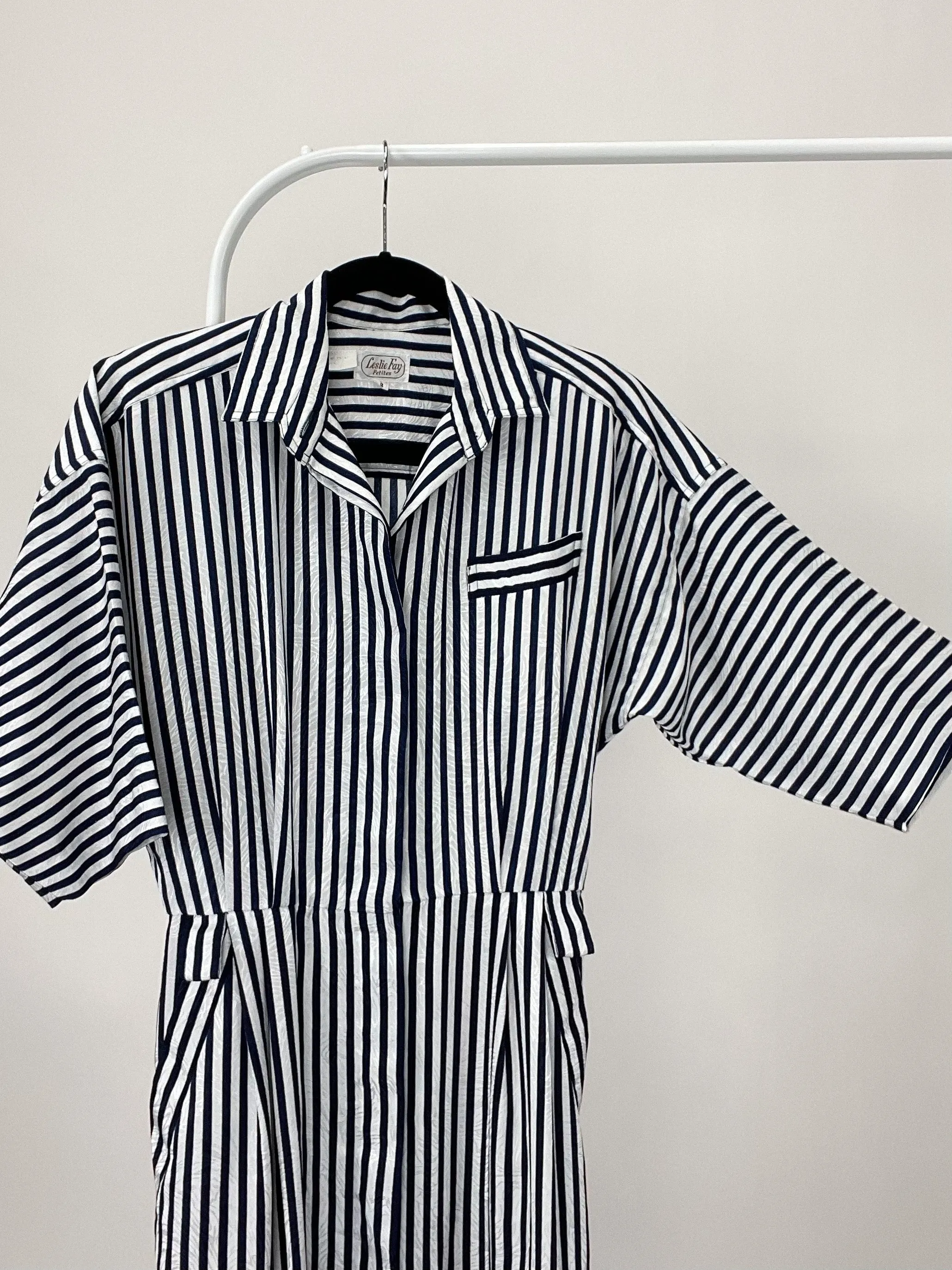 80s Vintage Leslie Fay Navy Stripe Shirt Dress (S/M)