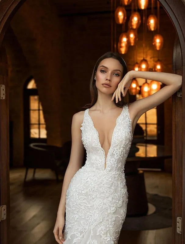 Ebullient White Wedding Dress