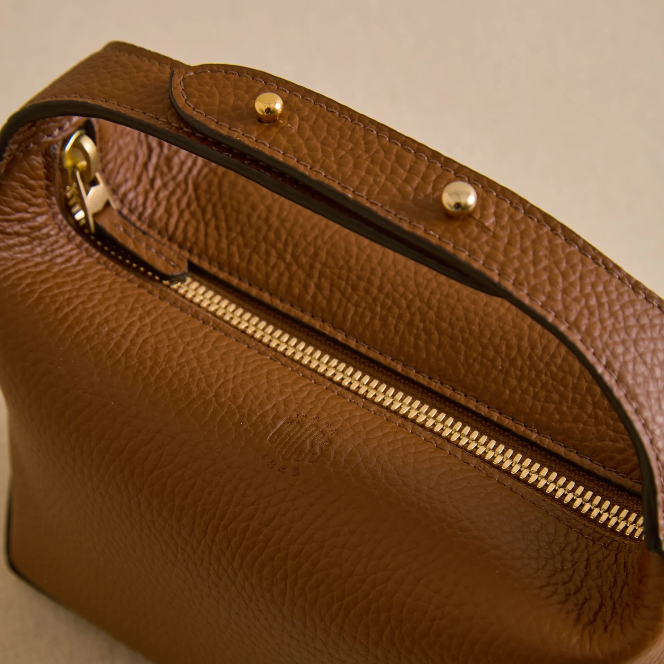 Mason 17 in Acorn