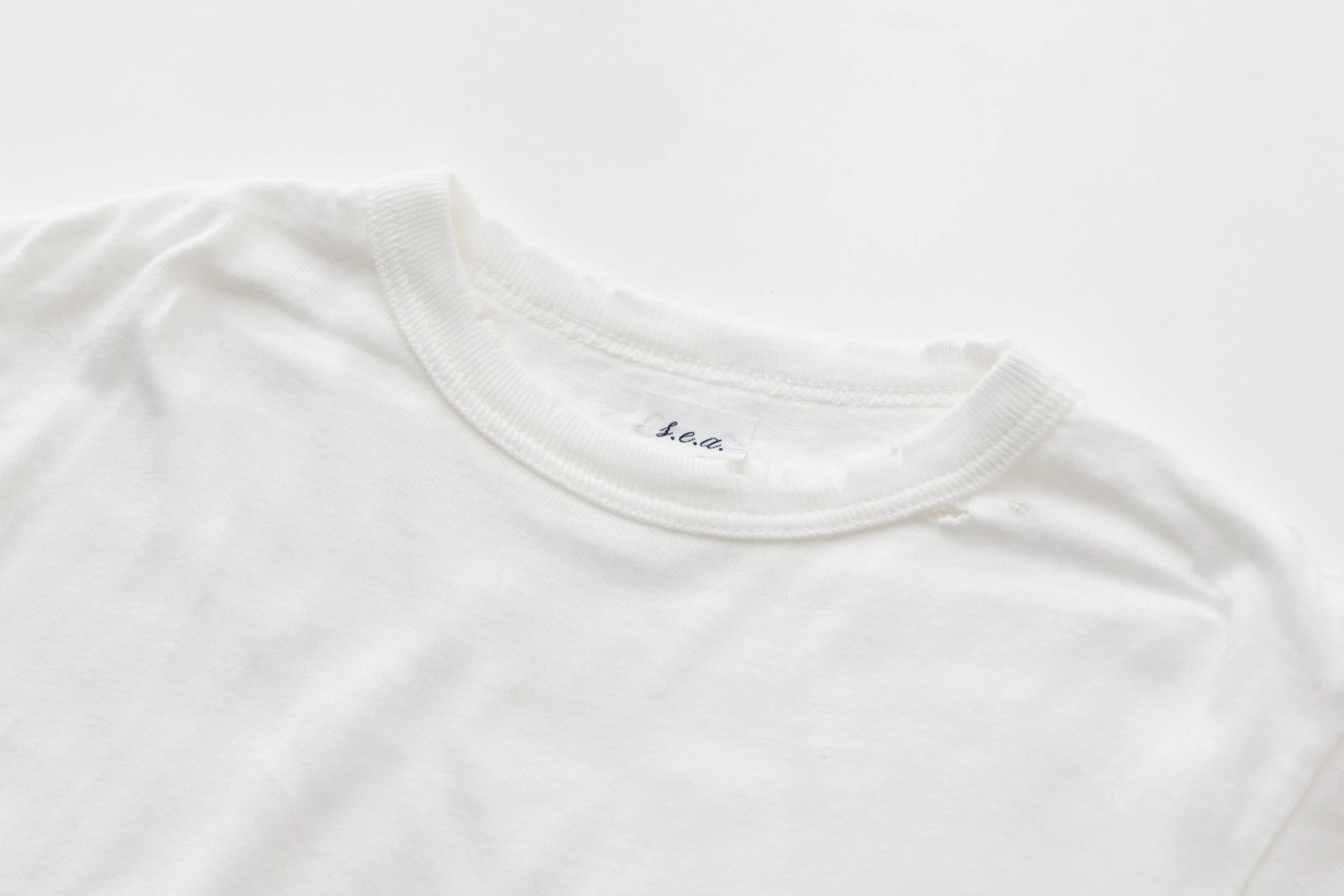 SEA CHIBI VINTAGE  “88”  RIPPED TEE