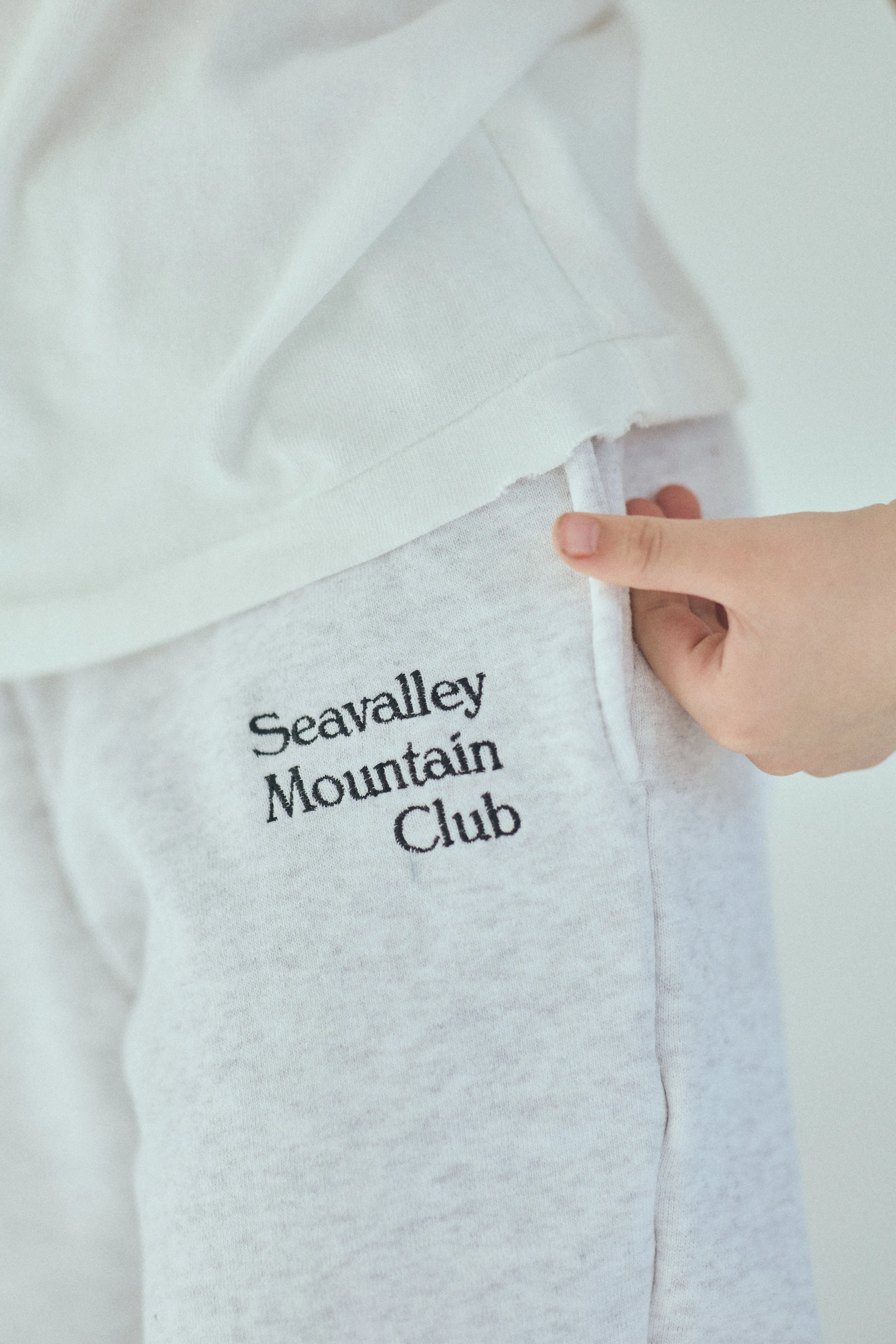 SEA CHIBI VINTAGE  “88”  RIPPED TEE