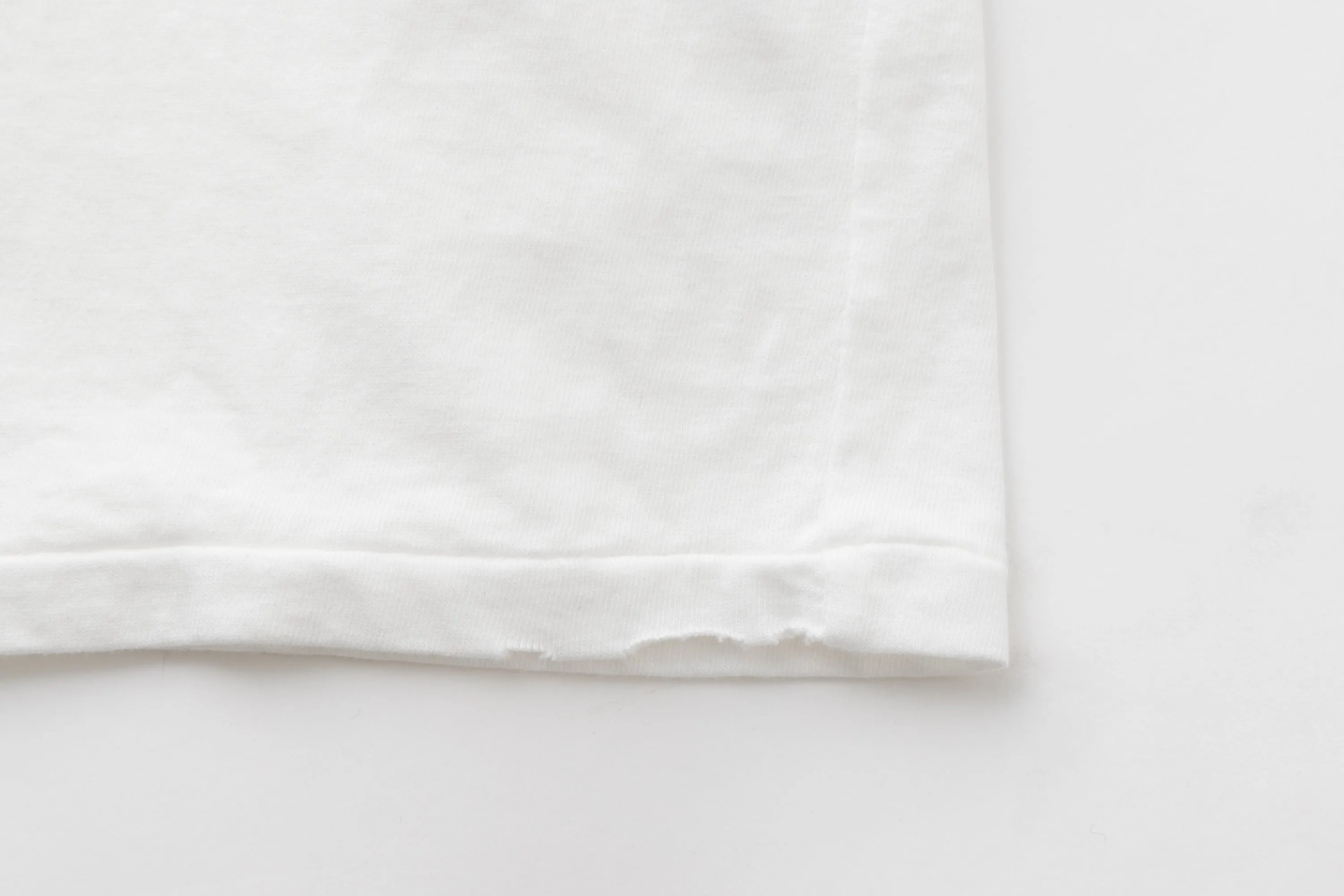 SEA CHIBI VINTAGE  “88”  RIPPED TEE